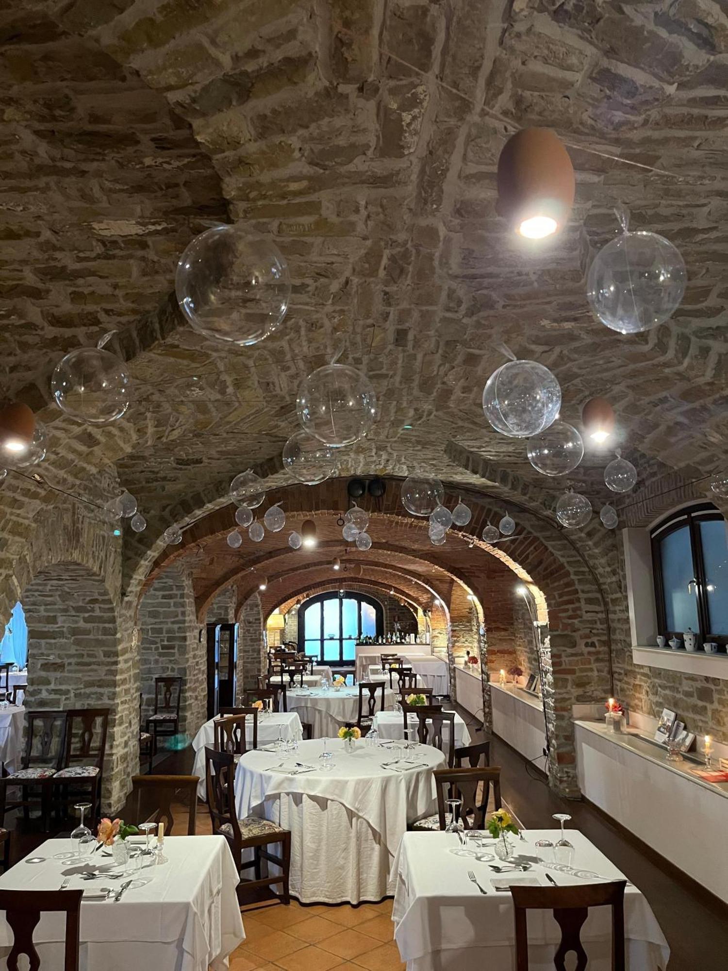 Il Castello Di Bubbio Hotel Kültér fotó