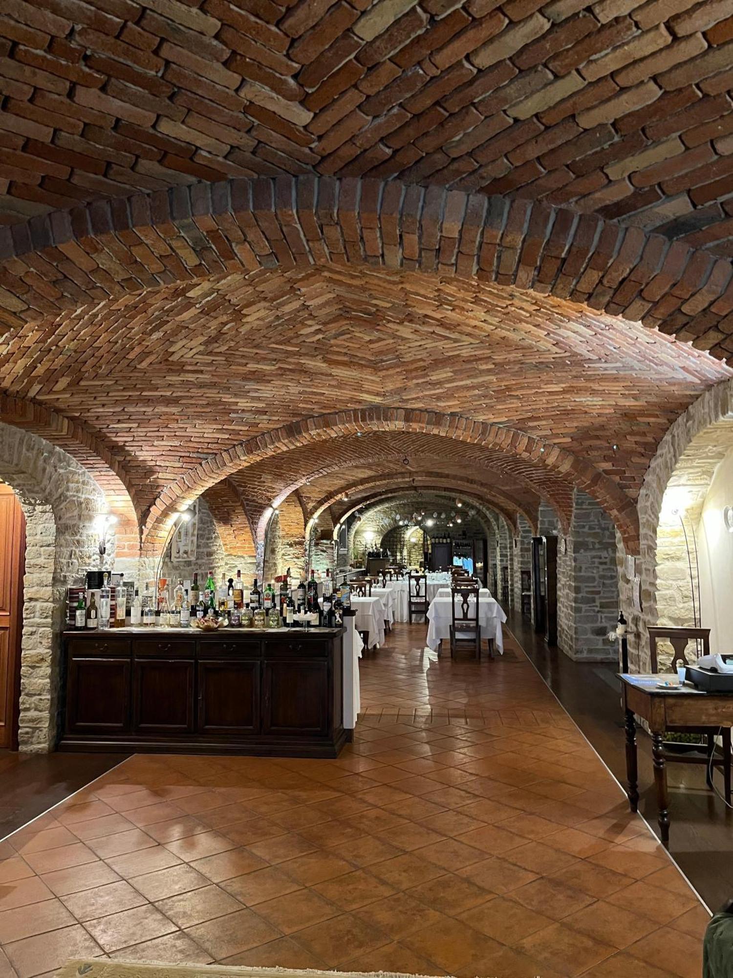 Il Castello Di Bubbio Hotel Kültér fotó